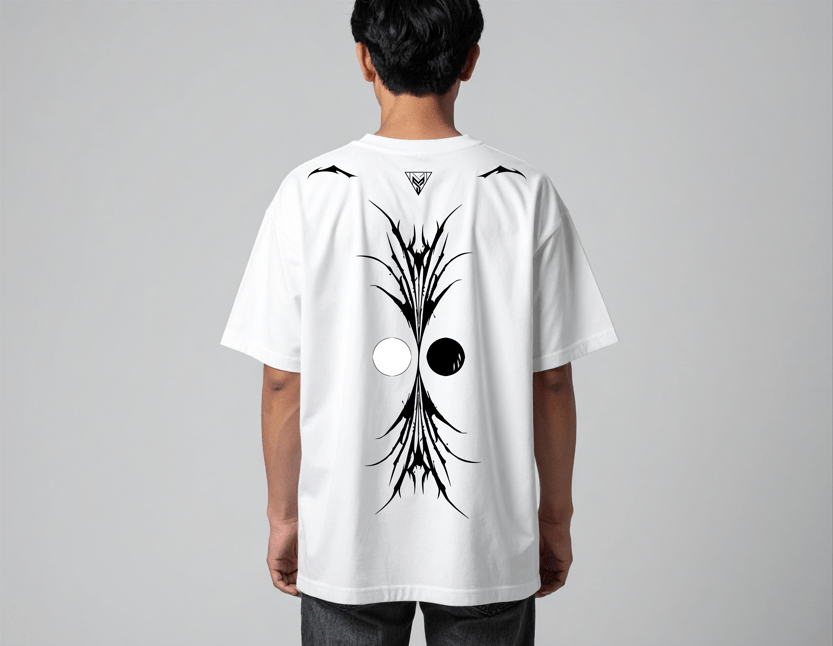 BOND Oversized T-shirt w/ Intricate Design 6 - MYGORD